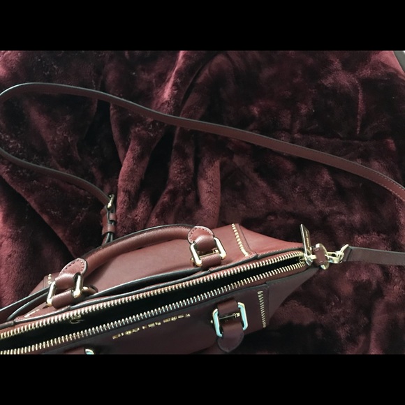 Red Michael kors bag - Picture 2 of 5